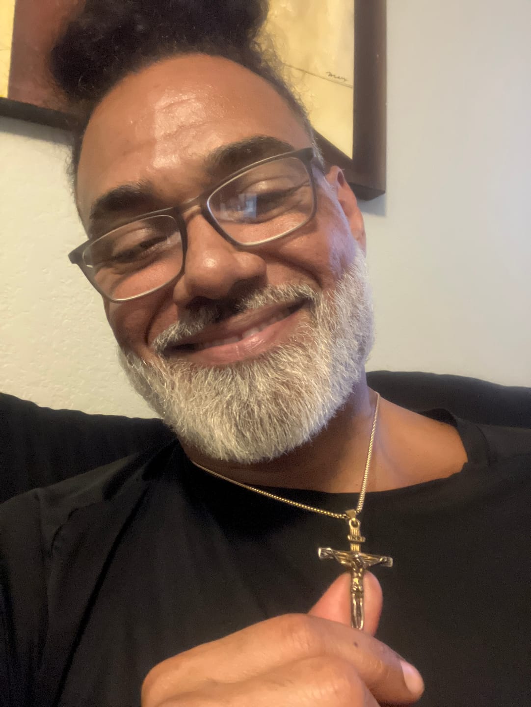 Customer photo review of FREE Today: Christ Jewelry Crucifix Pendant Charm Necklace