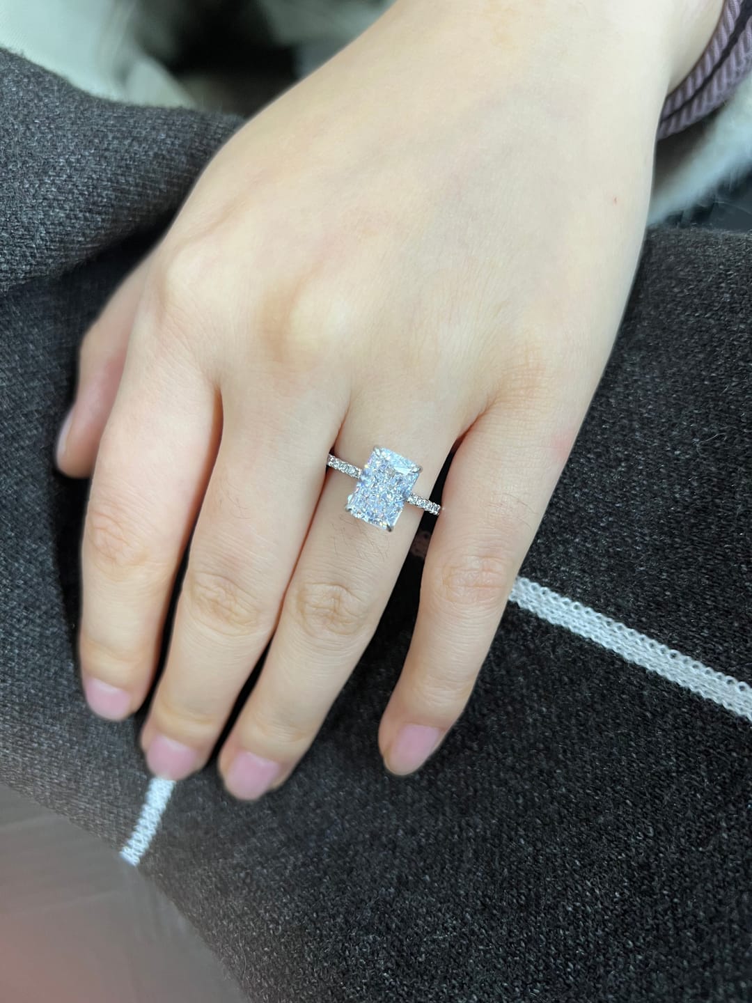 Customer photo review of S925 2.0Ct~7.0Ct Elegant Radiant Cut Engagement Ring In Sterling Silver Everyday Wearable Ring For Women