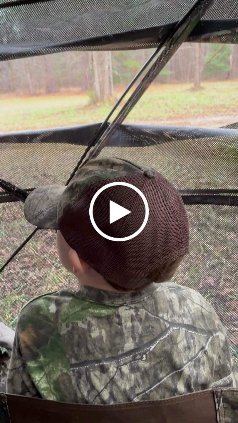 Customer video review of VisX/VisMax See Through Hunting Blind, Pop Up Ground Deer Blind