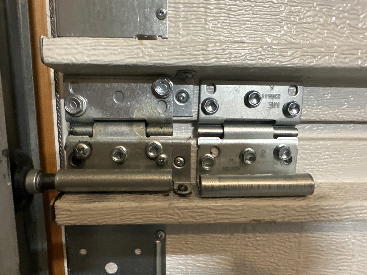 Customer photo review of Wayne Dalton Anti-Pinch | End Hinge