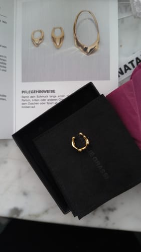 Customer photo review of Poise Wave Ear Cuff