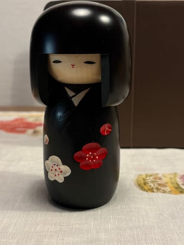 Customer photo review of Bambola Kokeshi Sachi No Hana