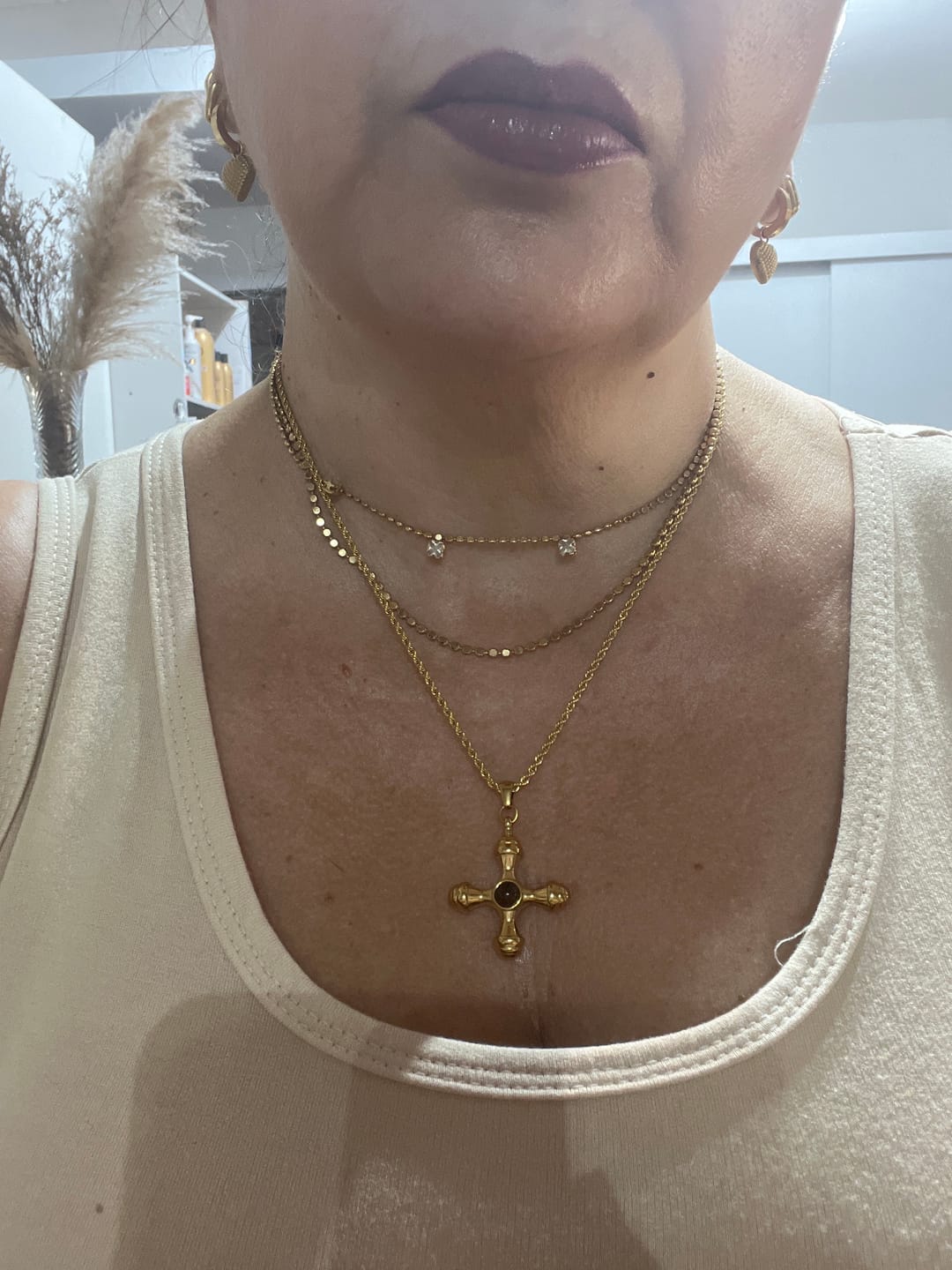 Customer photo review of Colar Olho de Tigre Banhado em Ouro 18k