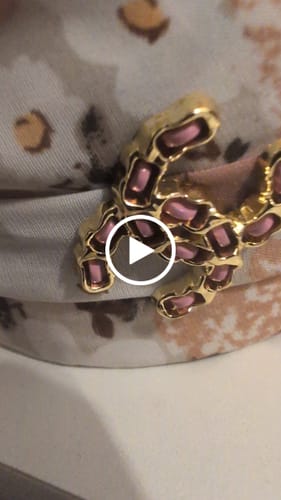Customer video review of COLORFUL FLOWER FABRIC HAIRBAND 877037