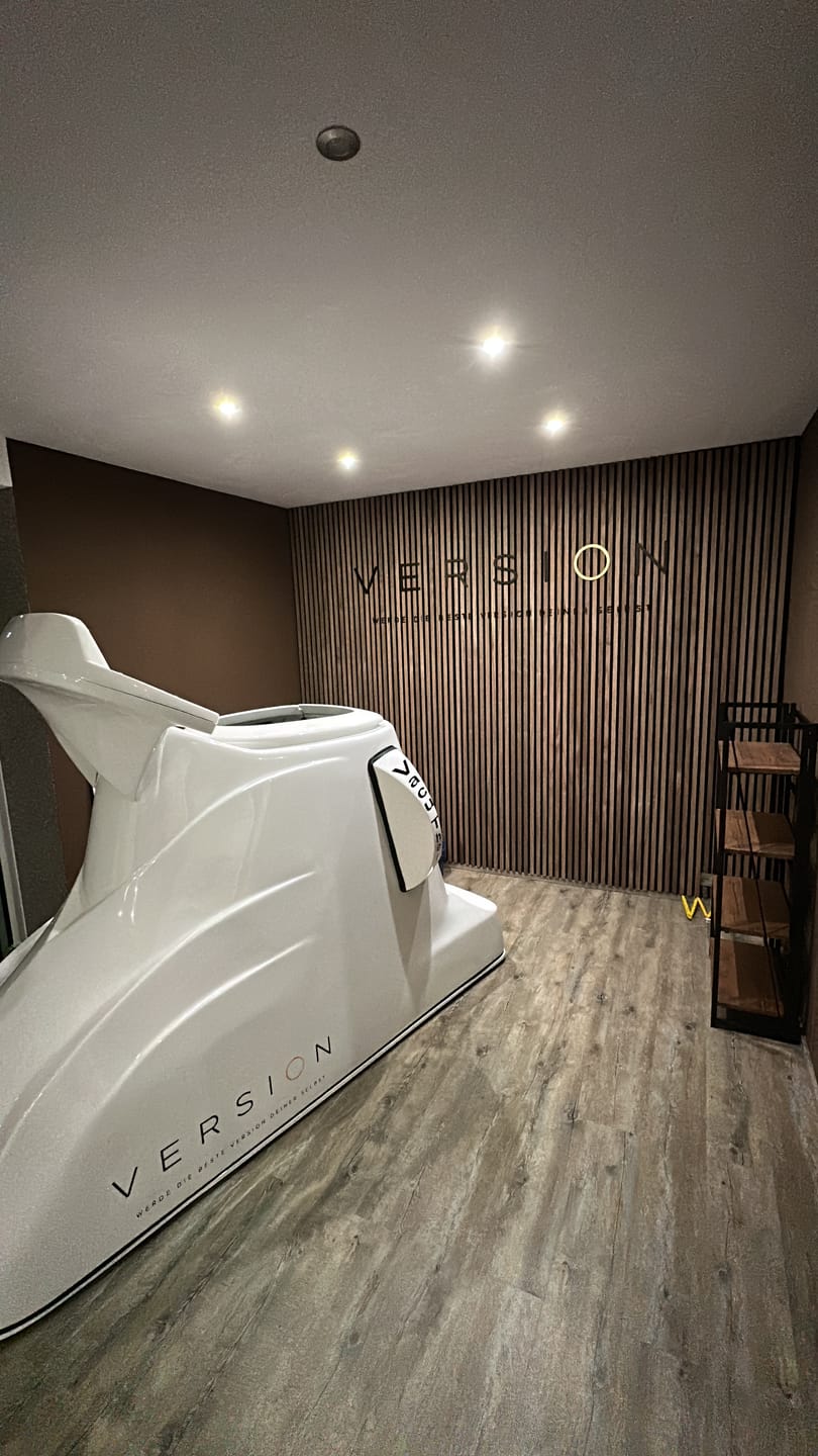 Customer photo review of 3D Logo aus Acrylglas & Holz | Individuelle Wandwerbung & Firmenschilder