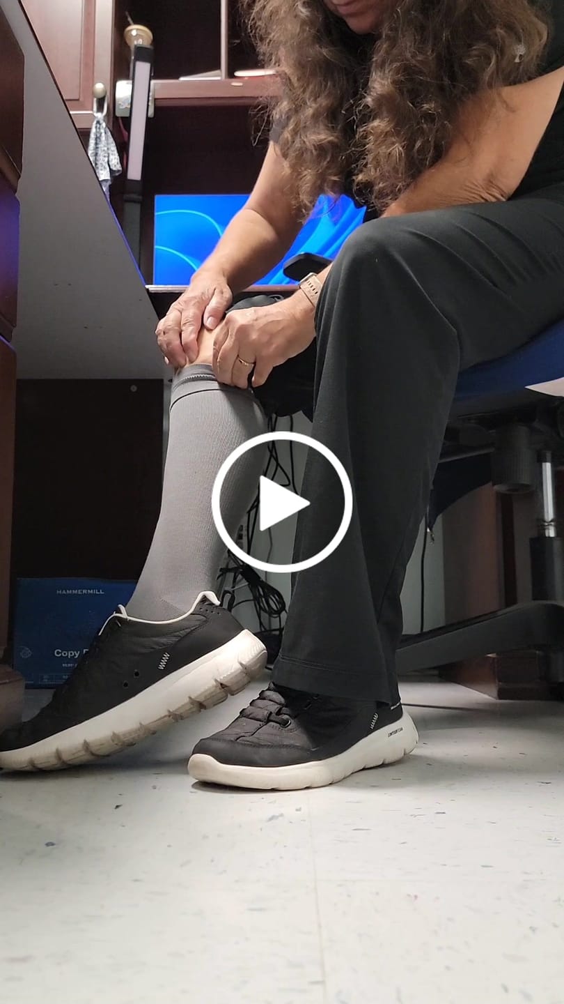 Customer video review of Movira™ Bamboo Wide Calf Compression Socks