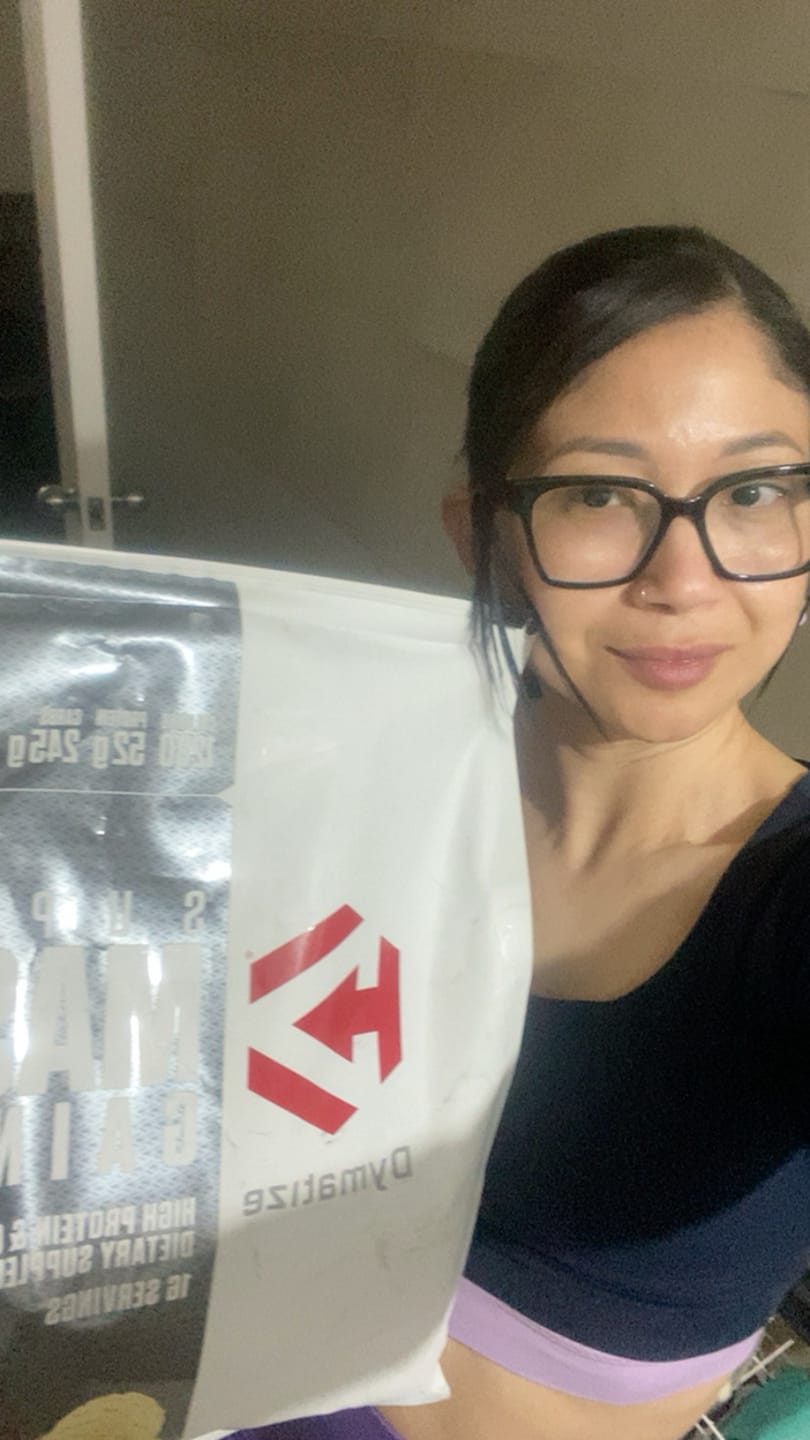 Customer photo review of Dymatize Super Mass Gainer Ganador de Masa 12 Lb