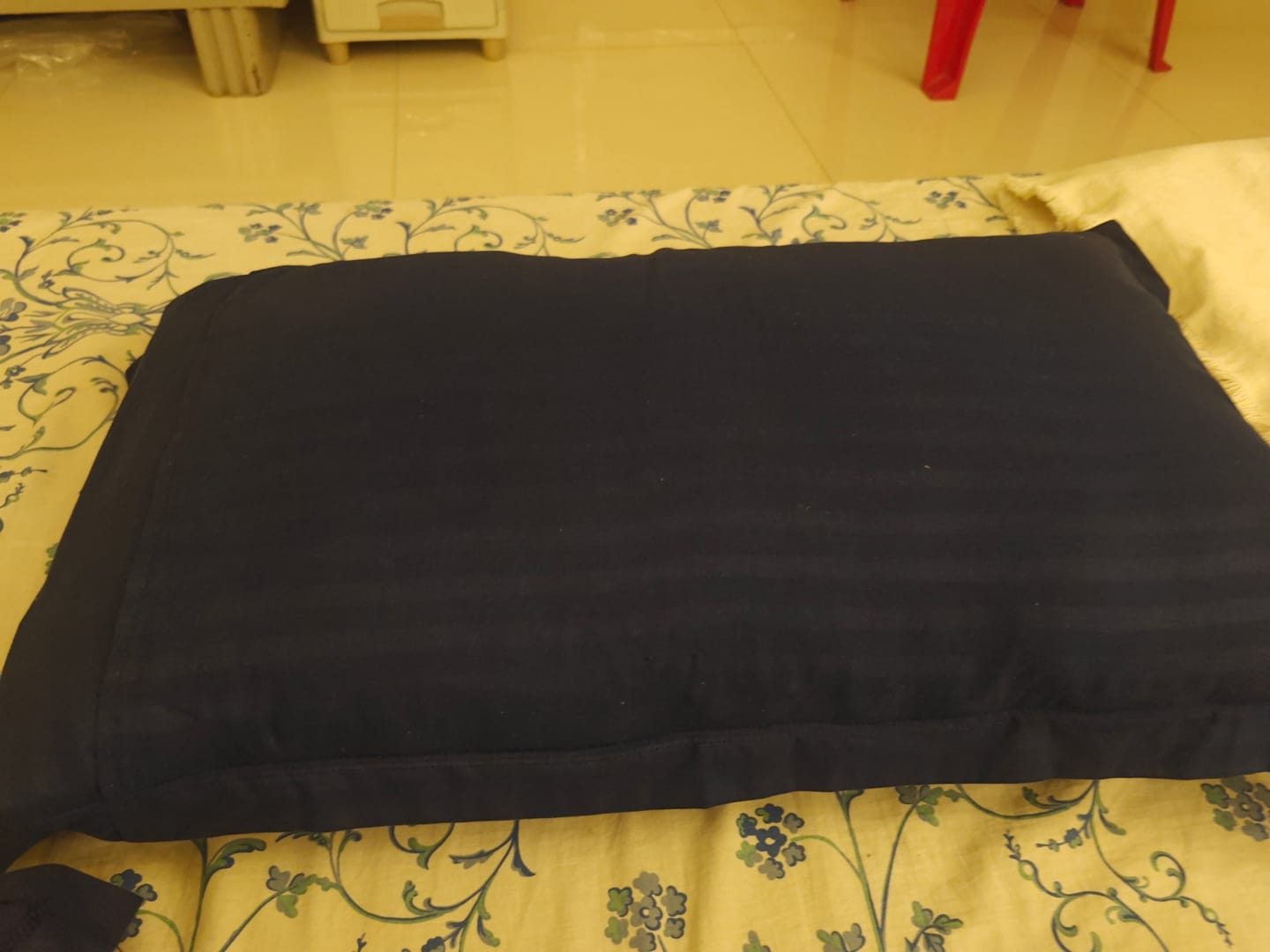 Customer photo review of Flo Adjustable Pillow (Fibre)