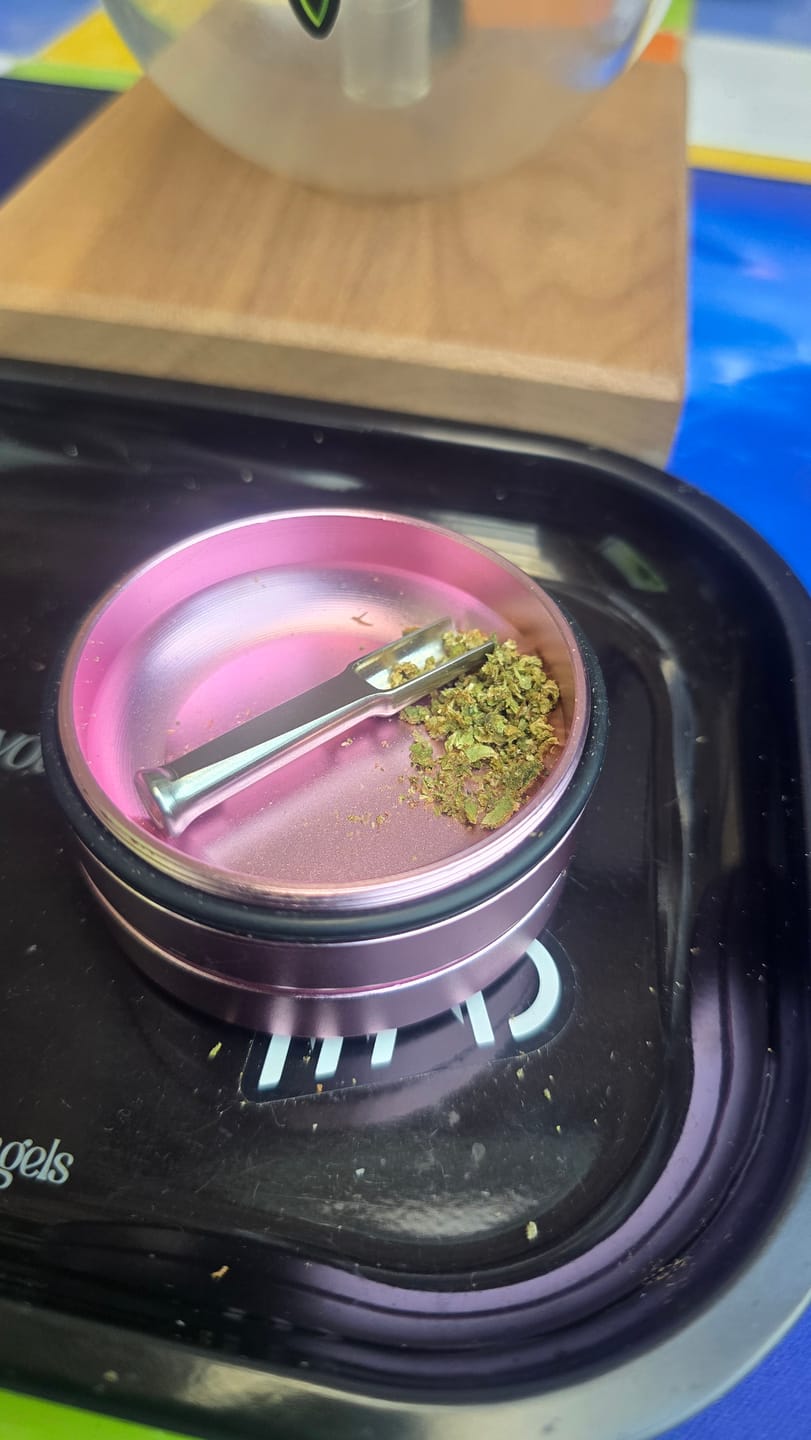 Customer photo review of Vices Herb Scoop