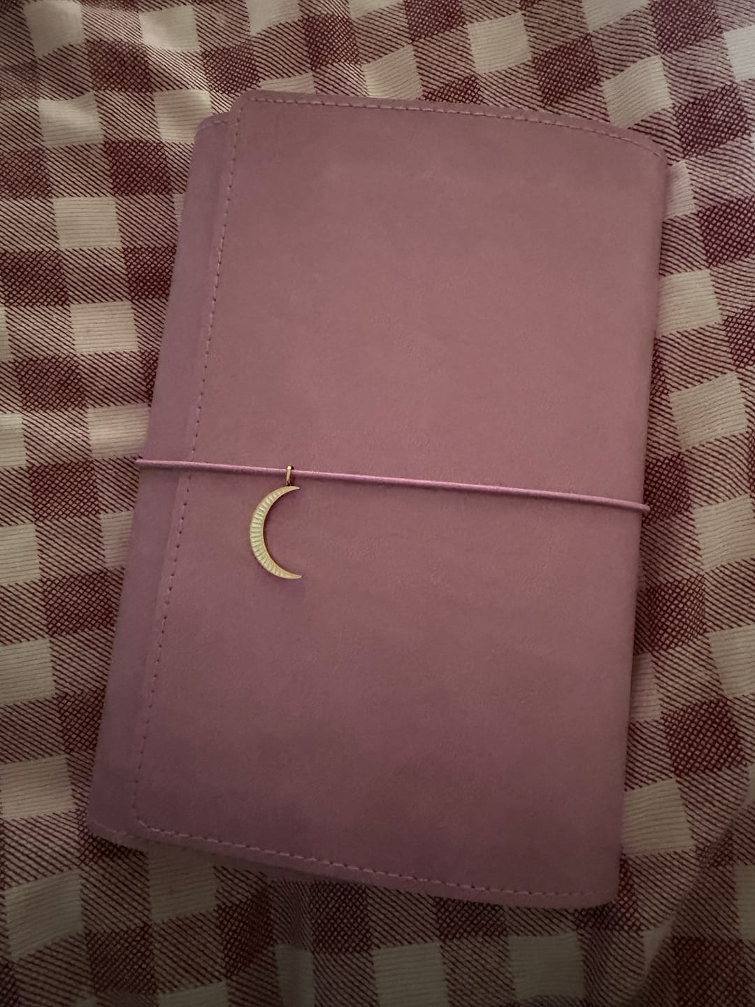 Customer photo review of Folio Charm - LUNAR