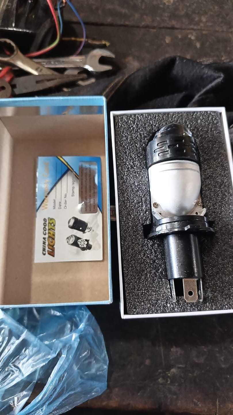 Customer photo review of 1pc Super Beam H4 Mini Projector Lens Bulb Bikes