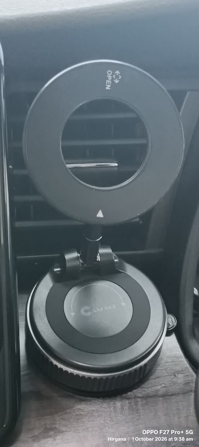 Customer photo review of 360° MagPro Magnetic Phone Holder by Casence