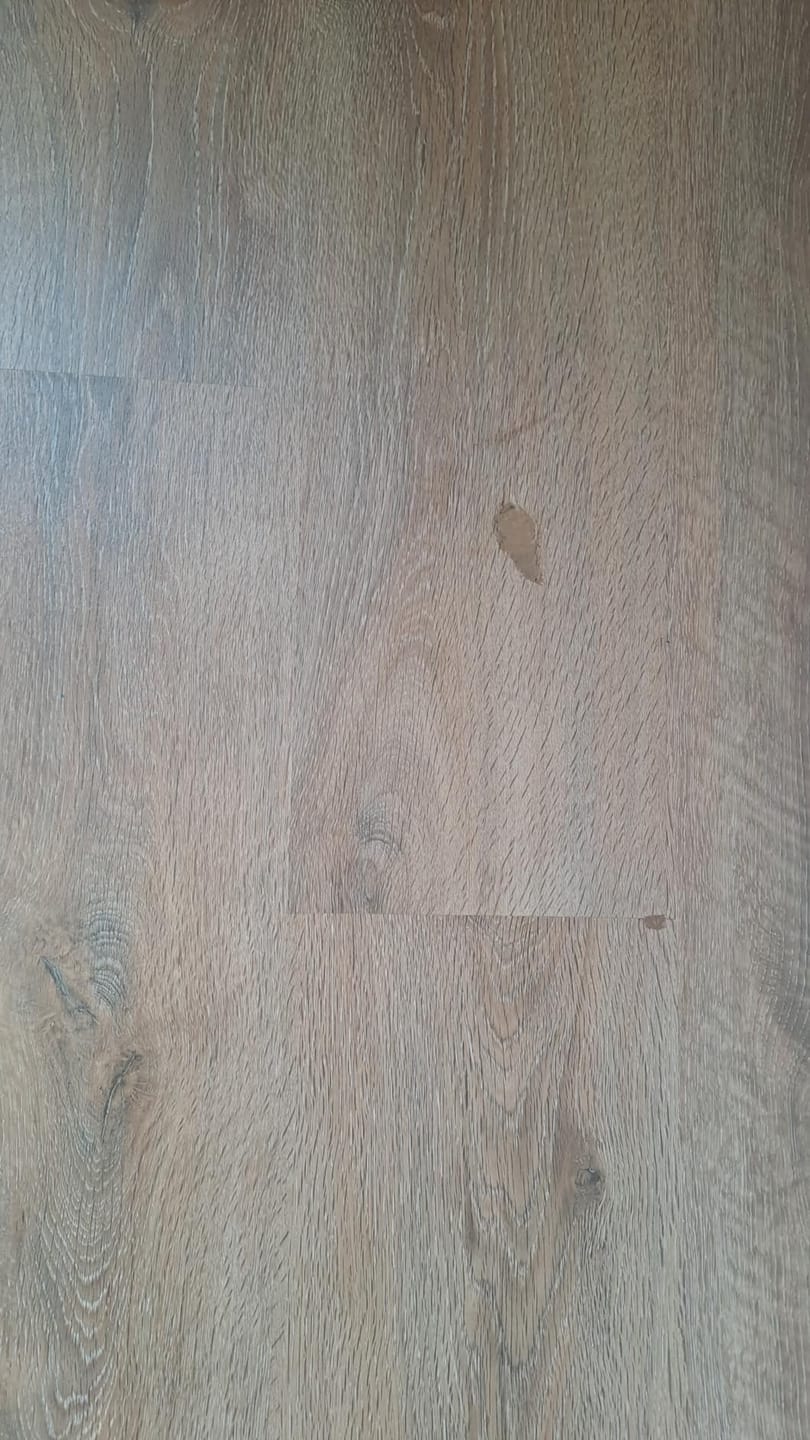 Customer photo review of Mastic à bois Aquelie pour fissures et trous