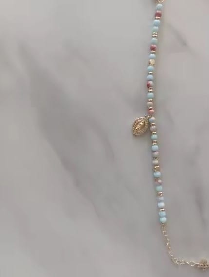 Customer photo review of Pulsera de la Virgen María con Cruz