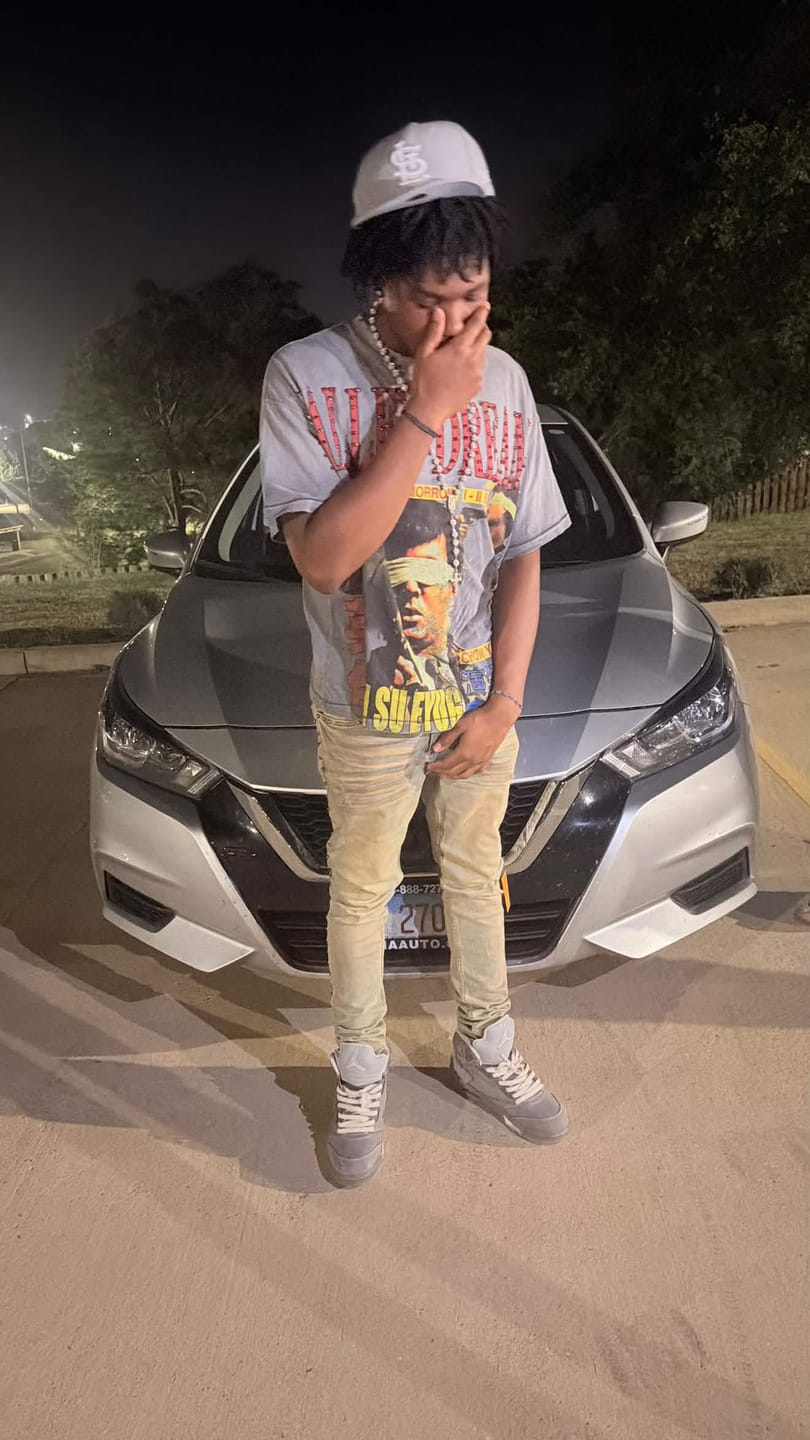 Customer photo review of Vale Forever Robber Bling Tee Grey