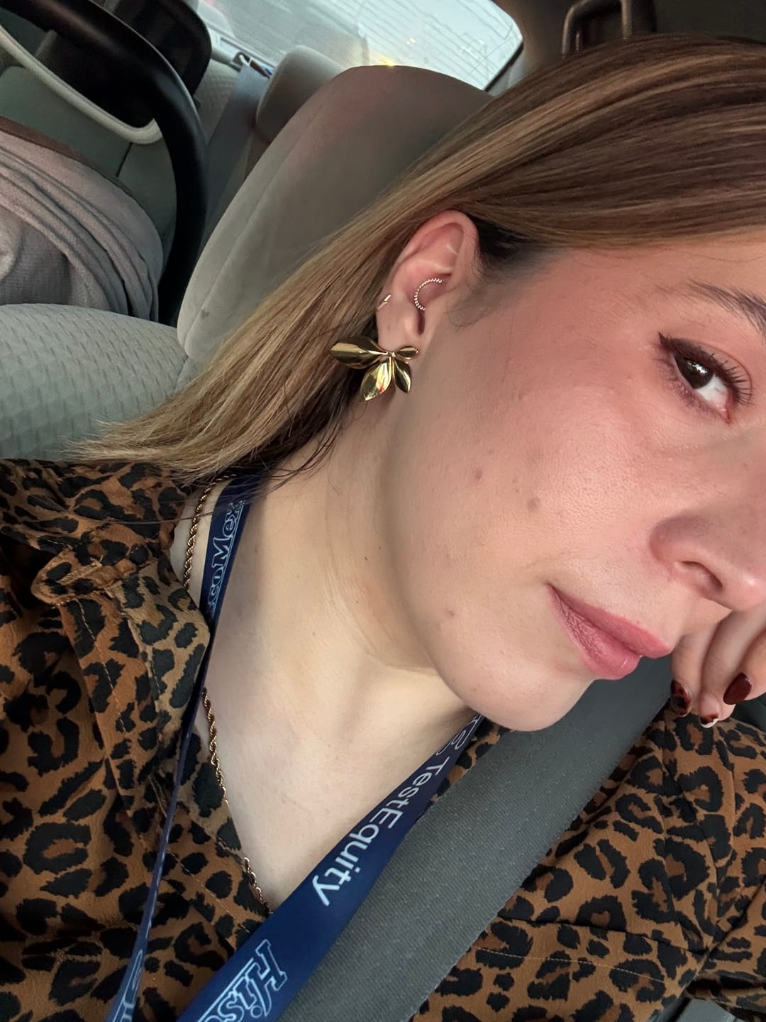 Customer photo review of Aretes Oliva