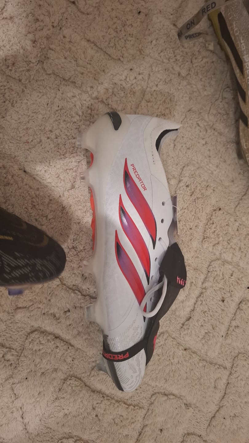 Customer photo review of ADIDAS PREDATOR XI ELITE TONGUE WC TURBO