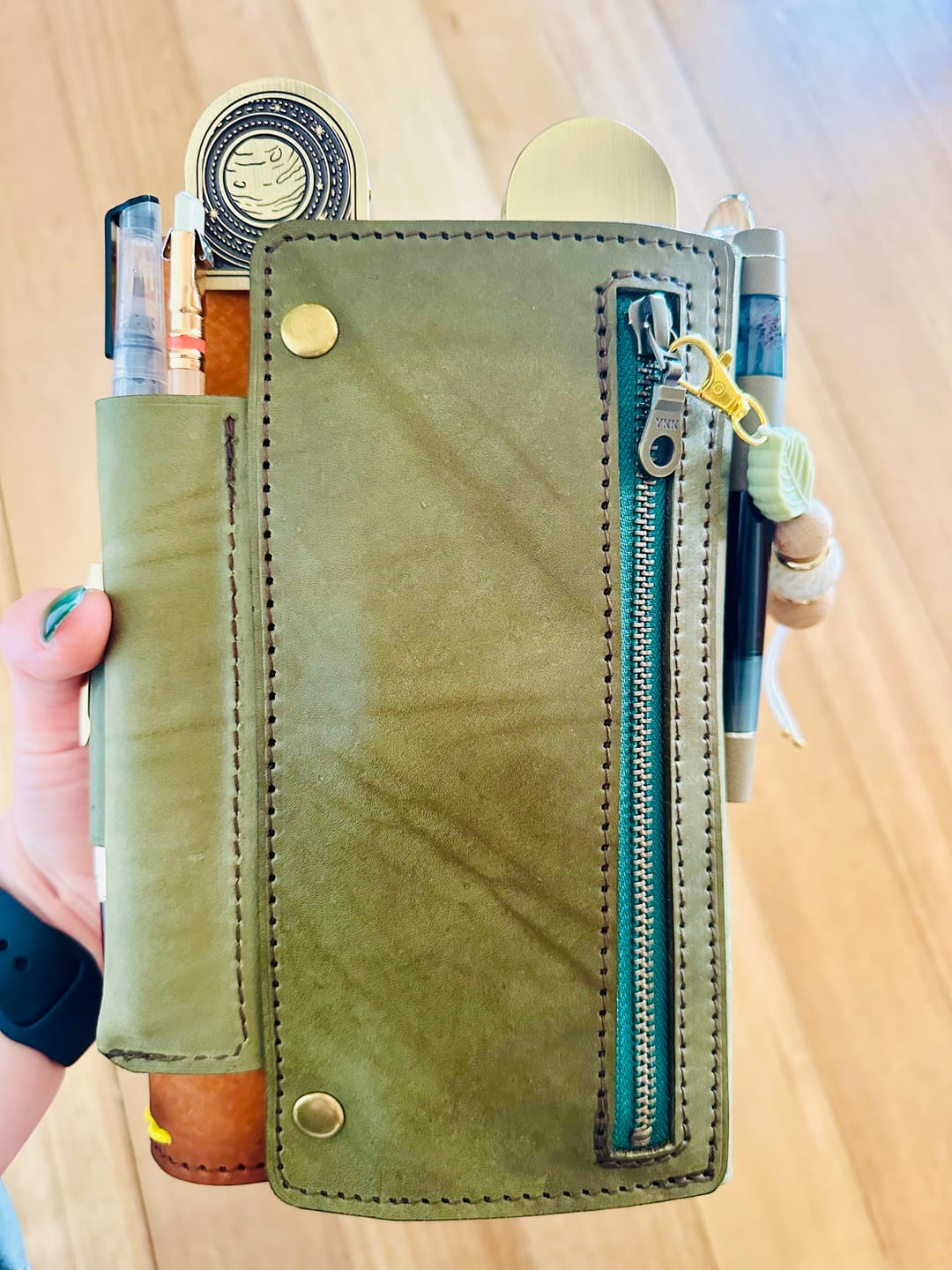 Customer photo review of Apple pig "Wallet notebook 5"