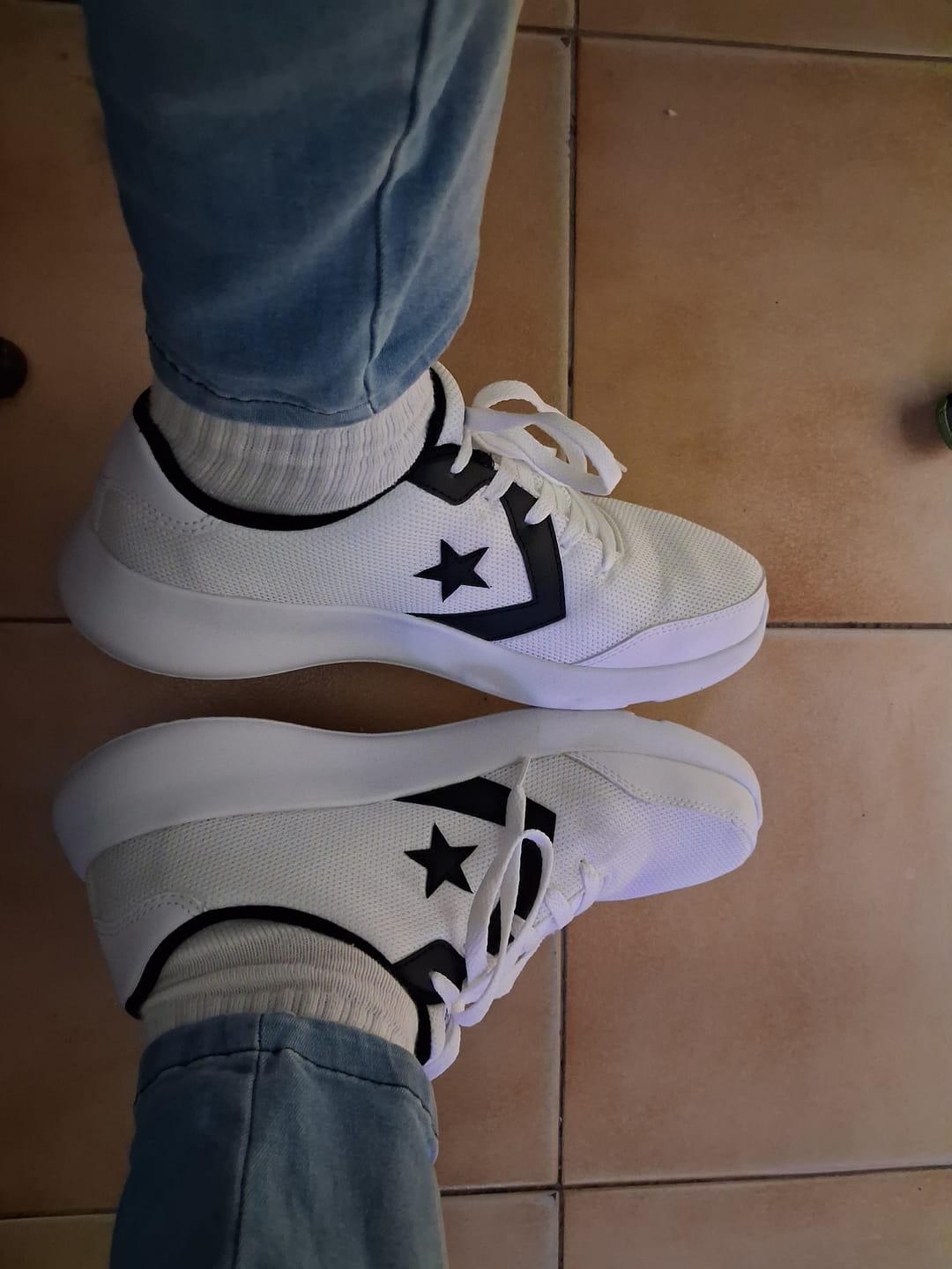 Customer photo review of Zapatillas Converse Day One Trainer Blanco Negro