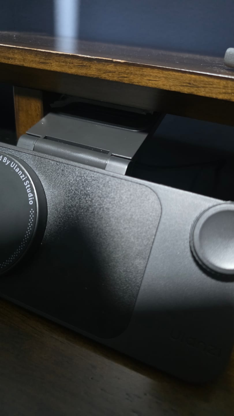 Customer photo review of Ulanzi CW15 Wireless Charger with Qi2