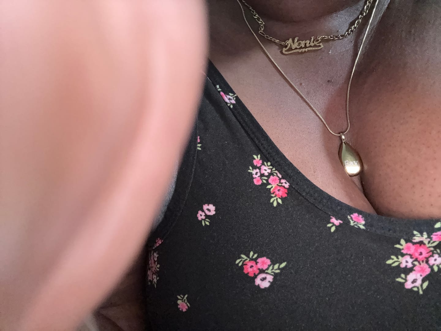Customer photo review of Diamond Cut Heart Name Necklace
