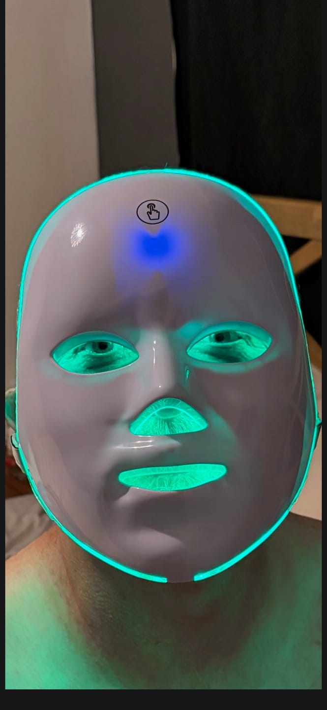 Customer photo review of Naked Pro LED Mask + Free Handset
