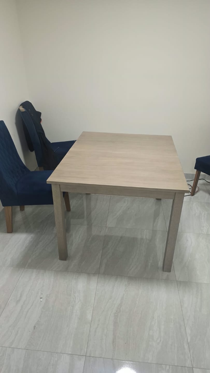 Customer photo review of Mesa comedor Calmoro extensible