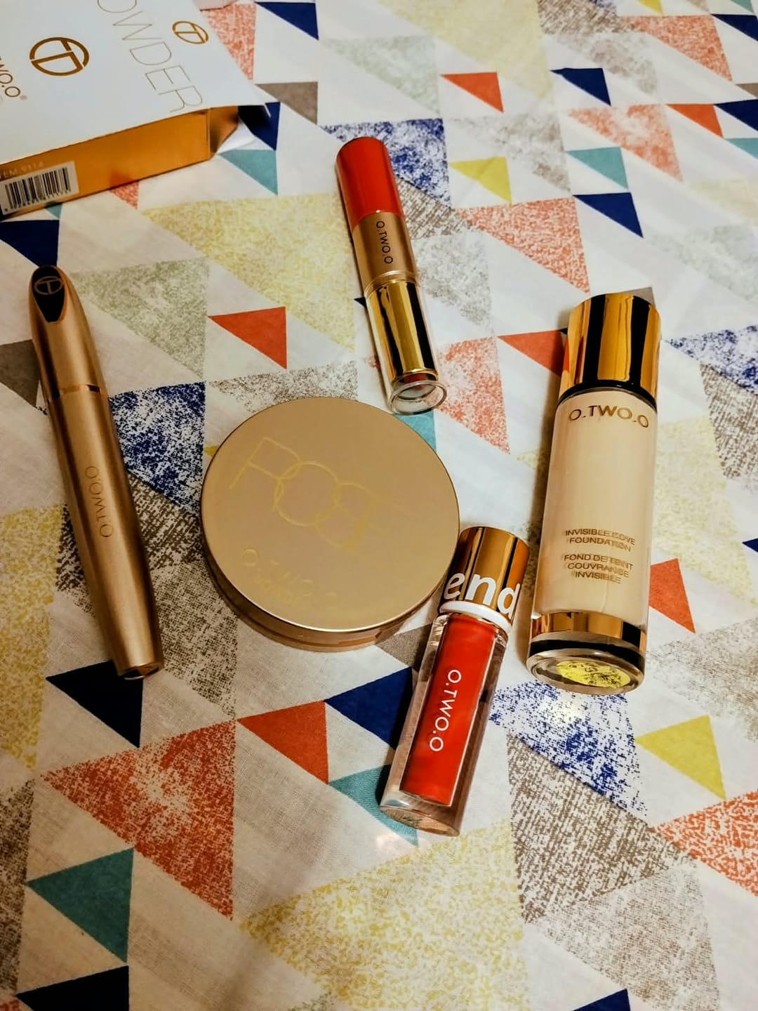 Customer photo review of O.TWO.O INVISIBLE COVER FOUNDATION