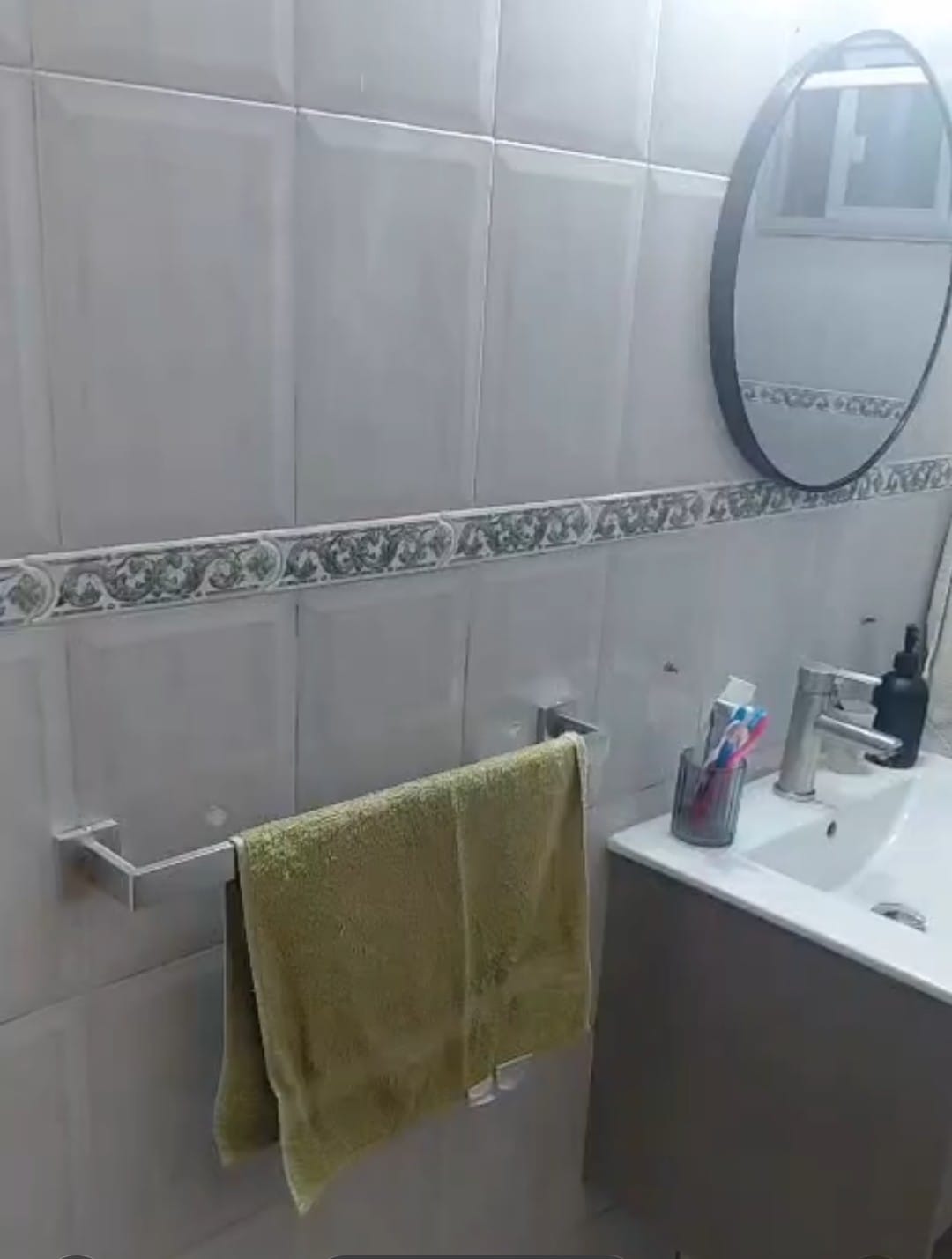 Customer photo review of Set De Accesorios Premium P/ Baño Acero Inox Macizo 5 Piezas