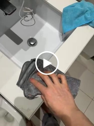 Customer photo review of KoalaGlove - All-Purpose Cleaning Glove (2pcs)