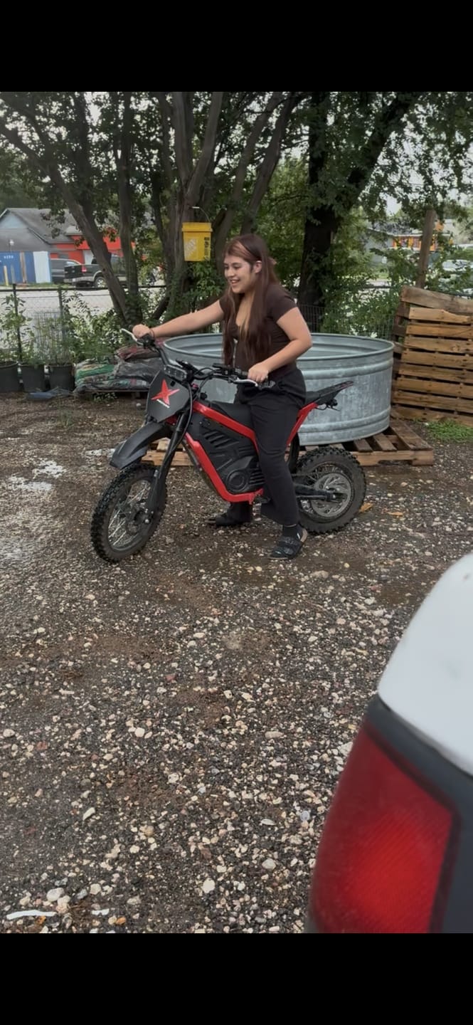 Customer photo review of Eskute® NOVA Mini Electric Dirt Bike For Adults