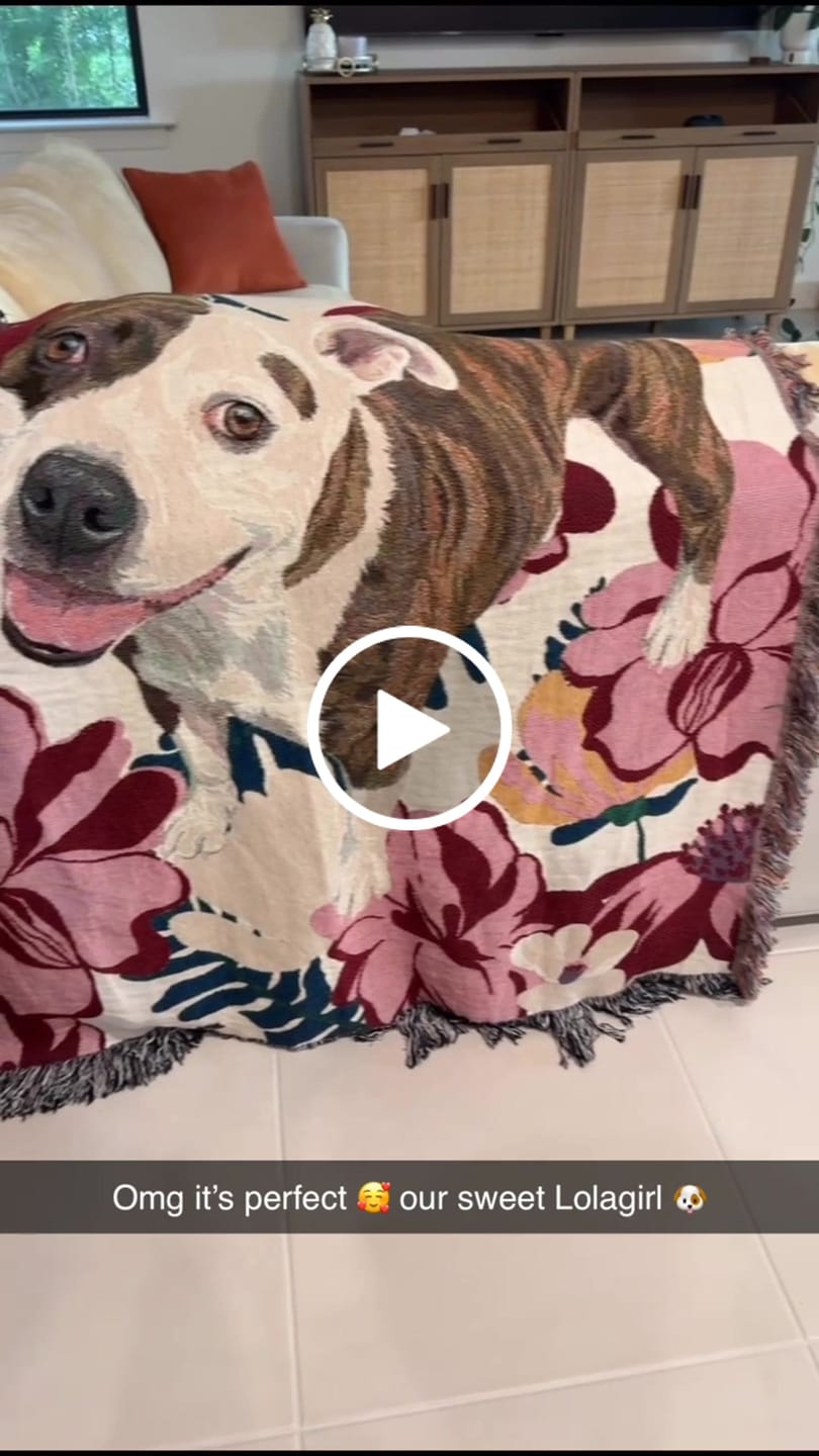 Customer video review of Heirloom Pet Throw Blanket - Navy Floral