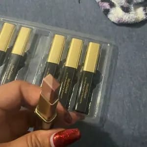 Customer photo review of Trucco Occhi Matte Doppio Colore Stick Waterproof Lunga Tenuta