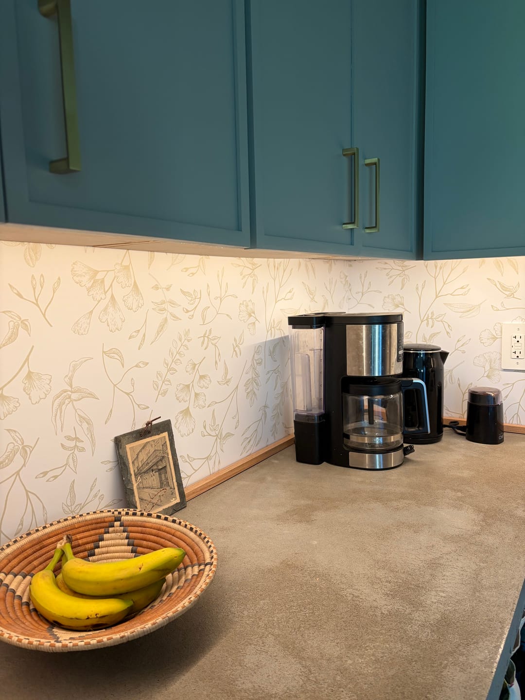 Customer photo review of Dainty Floral Botanical Wallpaper