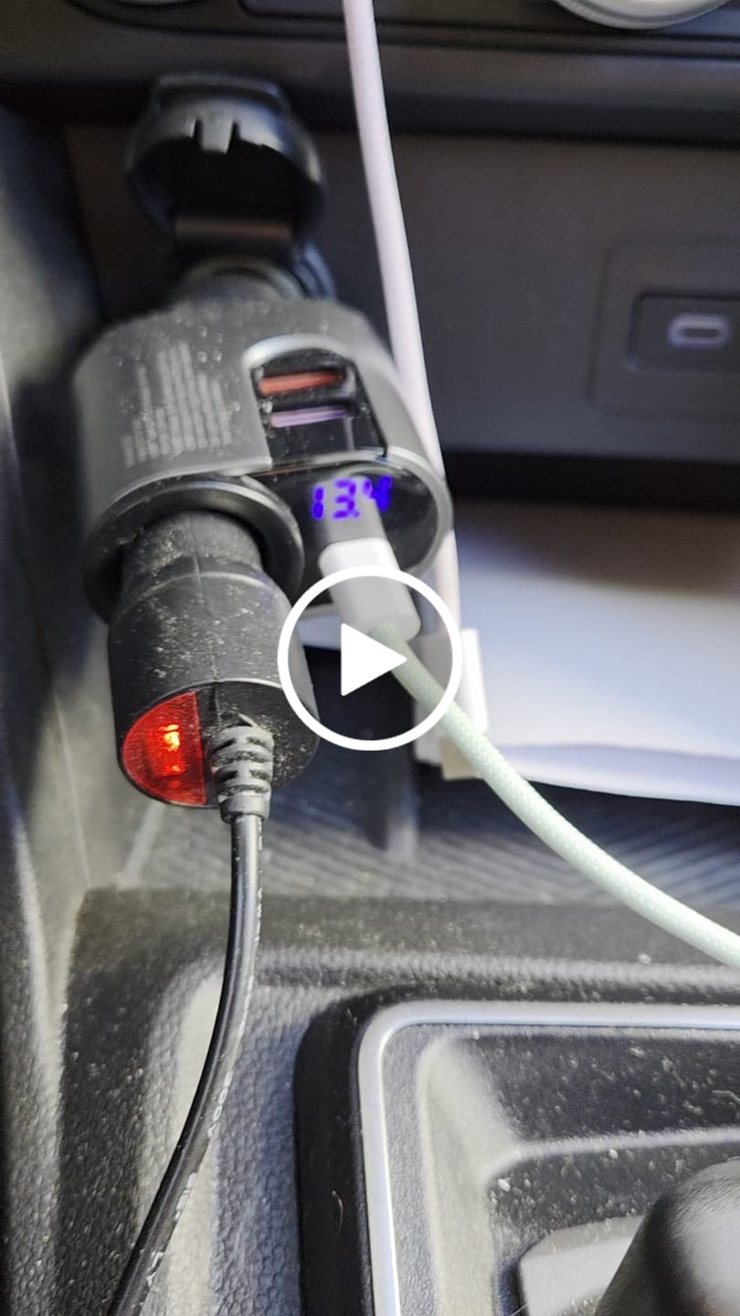 Customer video review of Adaptor priza Timebox, 166W, 2 x USB, 1 x USB-C, 4 in 1, 1 x soclu auto, Negru