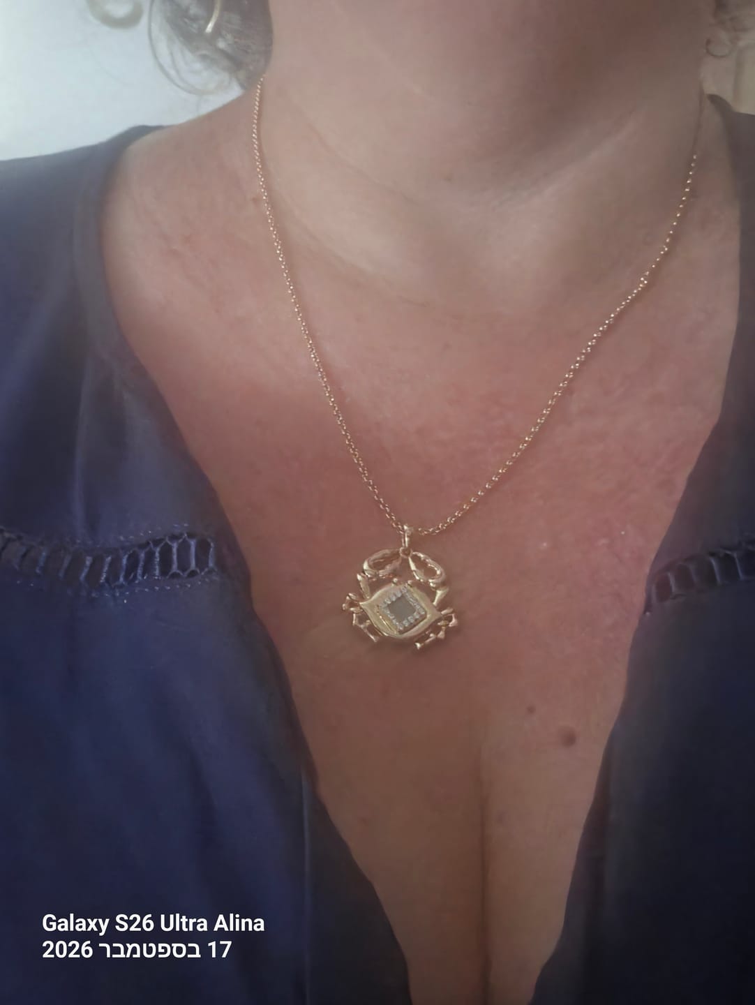Customer photo review of שרשרת מזל סרטן לאישה