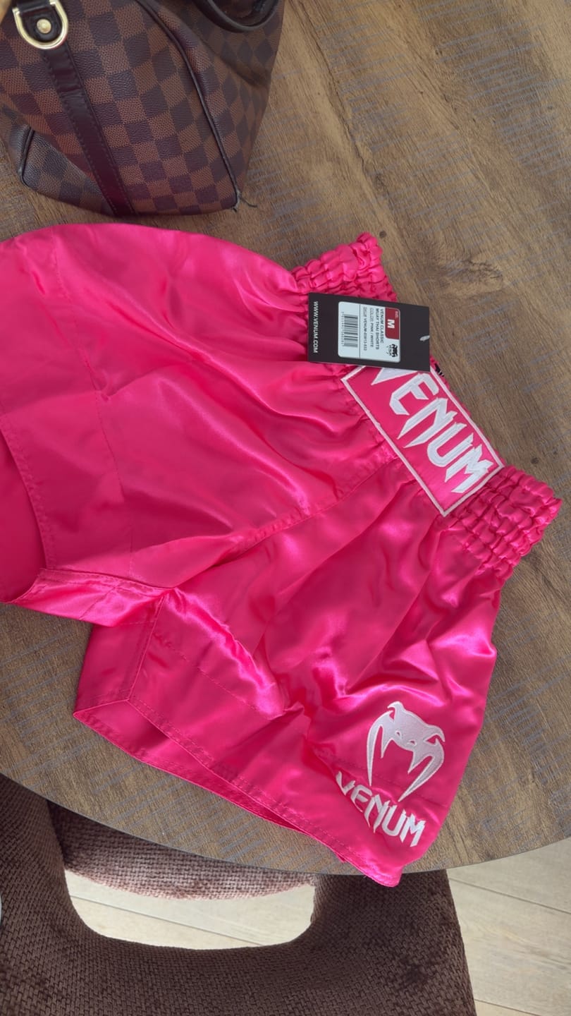 Customer photo review of Venum Kickboks Broekje Classic - Roze