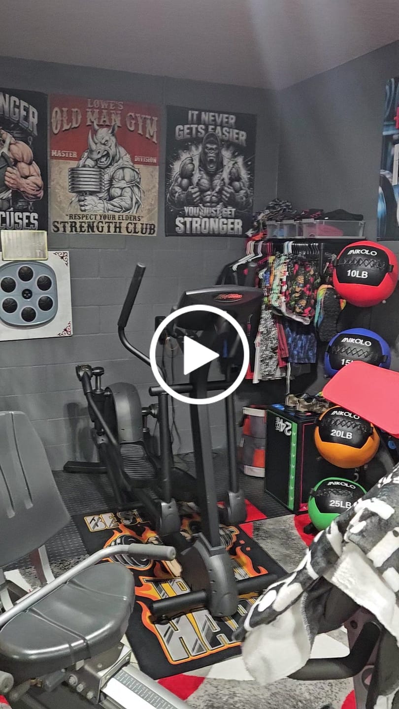 Customer video review of Never Gets Easier Motivational Workout Gym Banner 11553