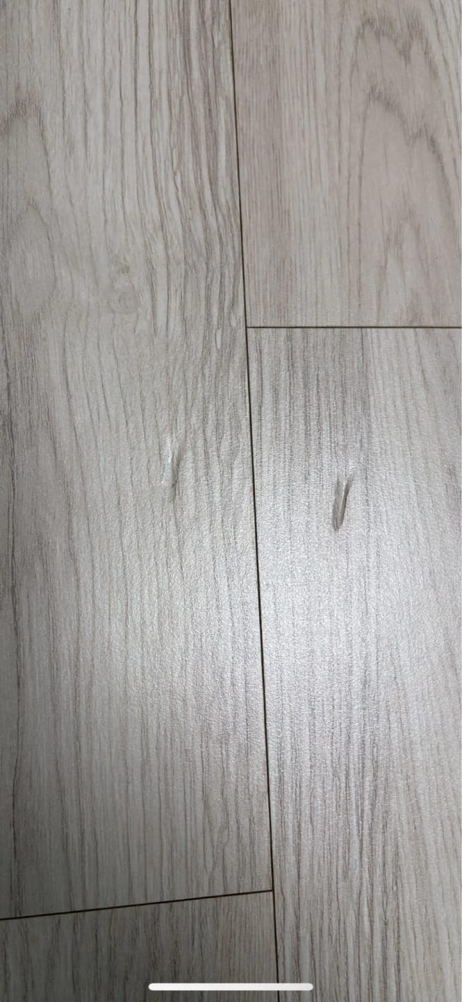 Customer photo review of Mastic à bois Aquelie pour fissures et trous