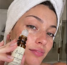 Customer photo review of Sérum para contorno de ojos con aceite de ricino