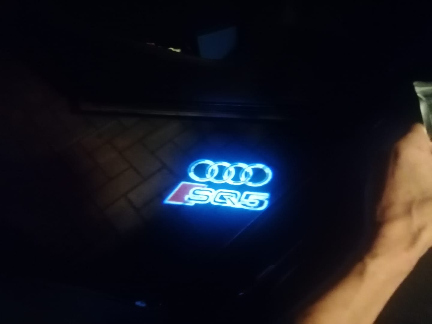 Customer photo review of AUDI SQ5 LOGO PROJECTOT LIGHTS Nr.002A67