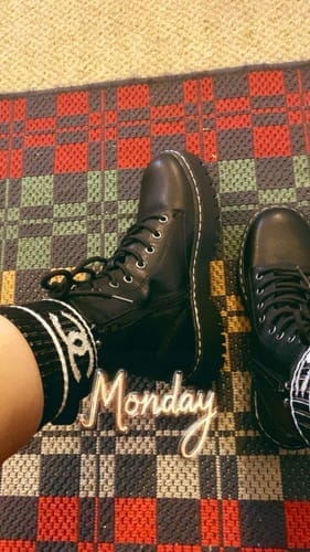Customer photo review of CREW SOCKS 425569 ( 1 BOX )