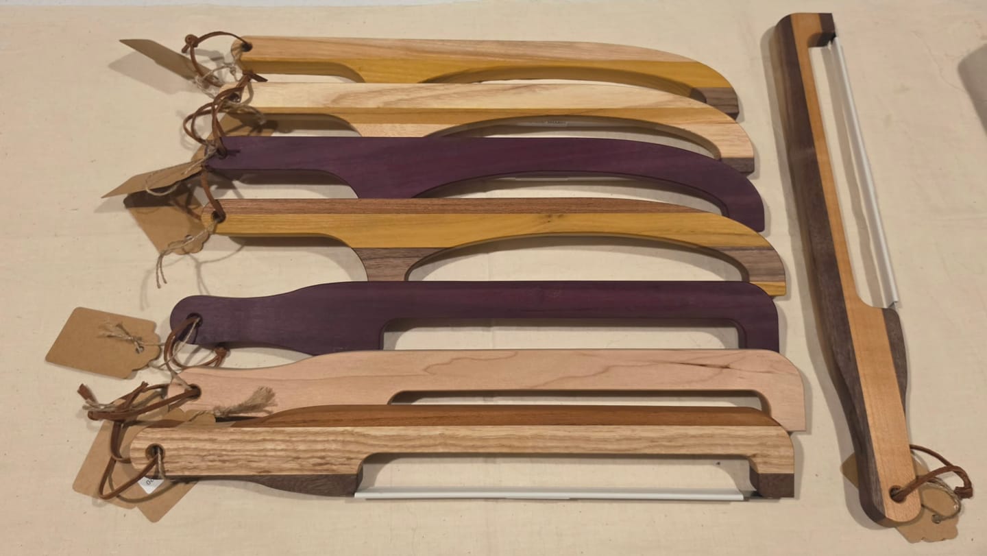 Customer photo review of 15.8X2.0" Bread Cutting Bow Knife 2 Acrylic Router Template