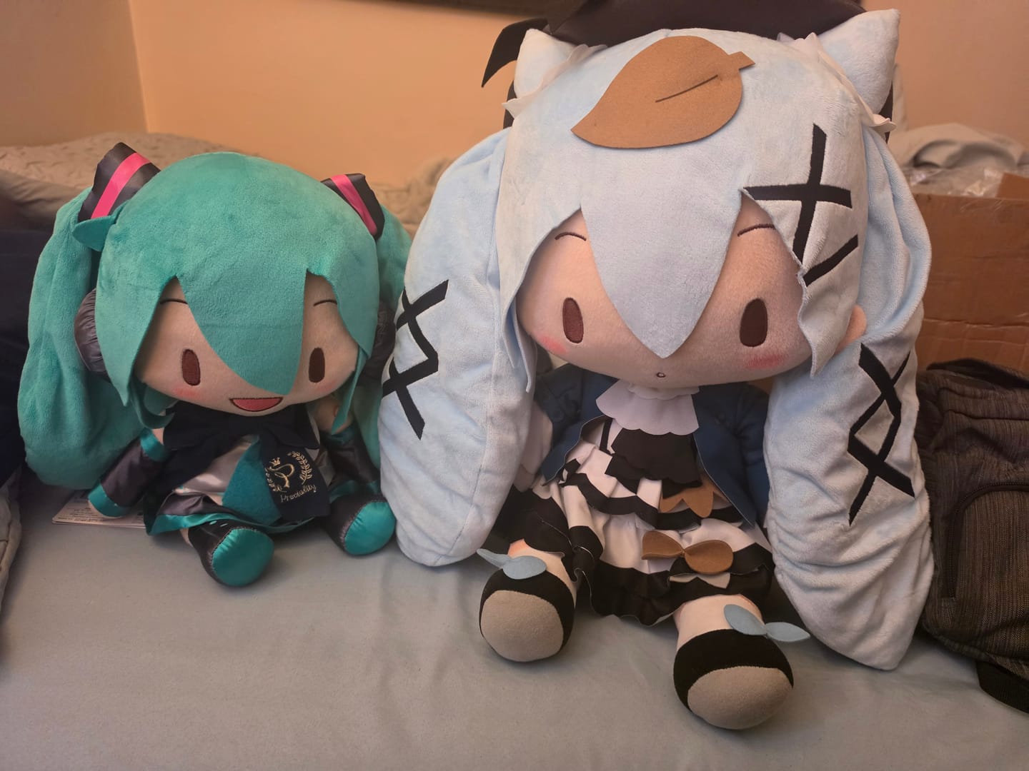 Customer photo review of Officially Licensed Hatsune Miku “Autumn Picnic”  – 40cm Plush Toy