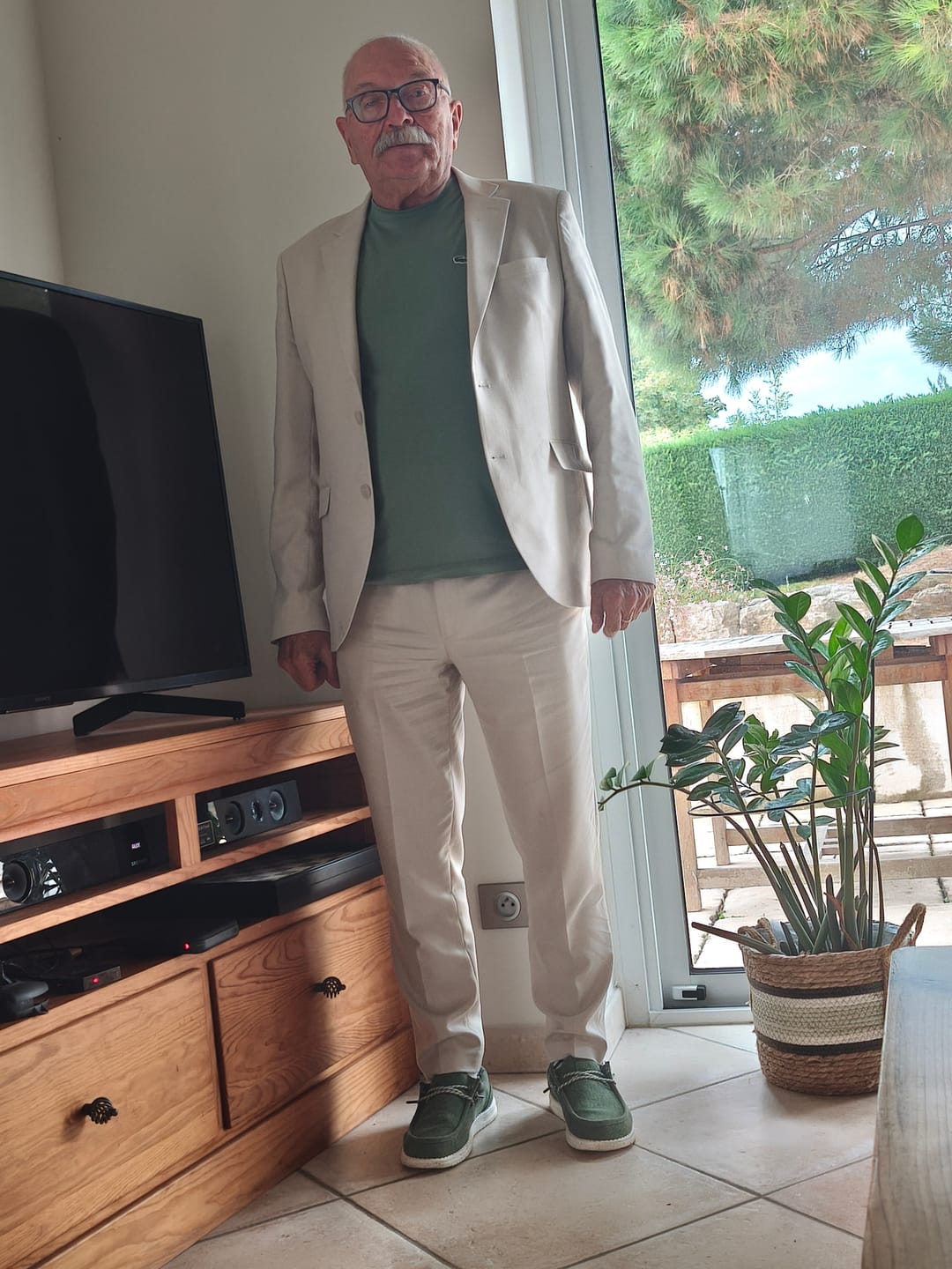 Opinión con foto de un cliente sobre los zapatos náuticos Saint-Jean de color verde oliva