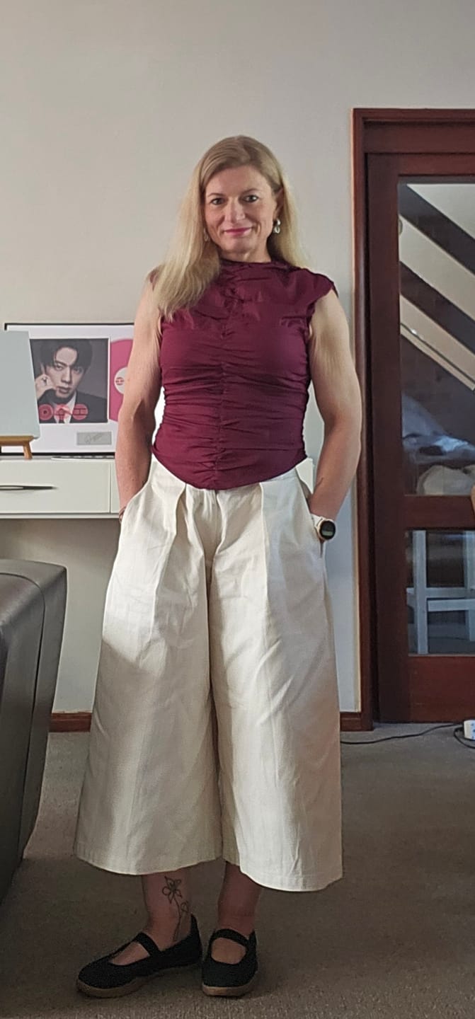 Customer photo review of Ora Shorts - Cream