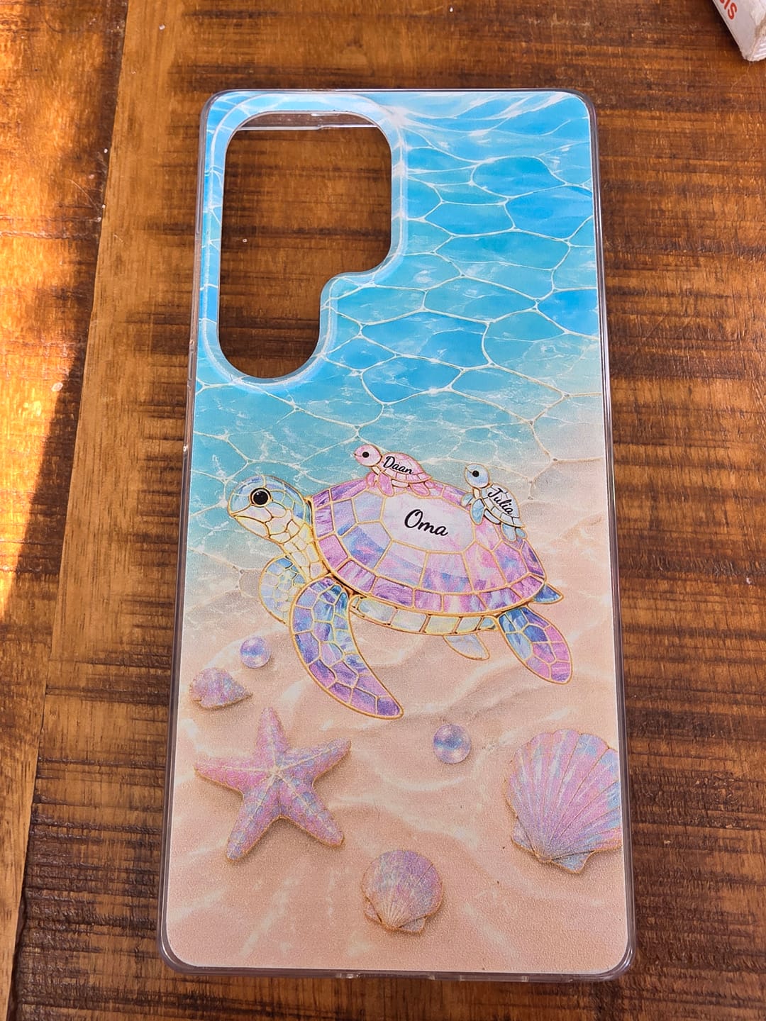 Customer photo review of Mama/Oma Schildkröte mit Kinder/Enkel Schildkröten Geschenk - Personalisierte Handyhülle