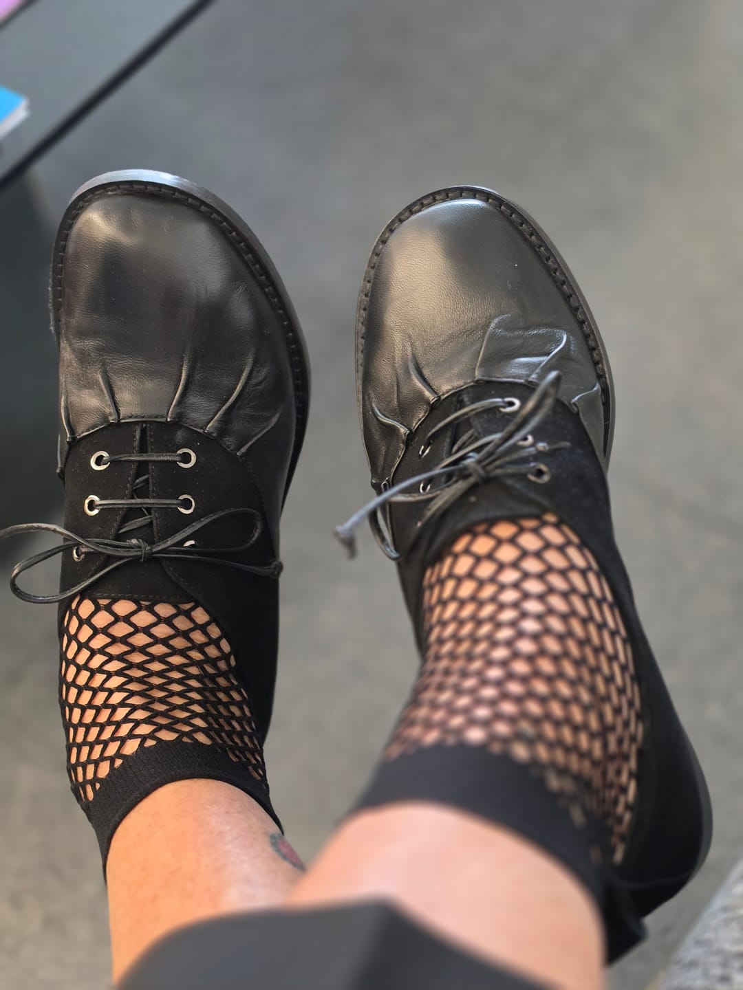 Customer photo review of Diabolik Black allacciata bassa in nappa nera tacco 2 artigianale marchigiana