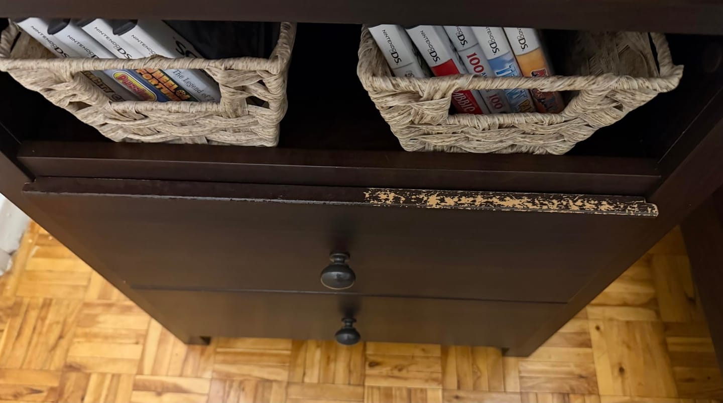 Customer photo review of Mastic à bois Aquelie pour fissures et trous