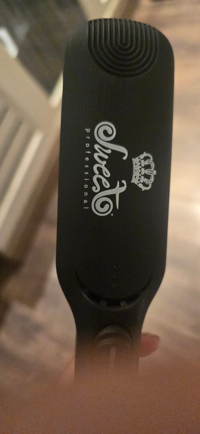Customer photo review of Plancha de pelo Sweet Professional